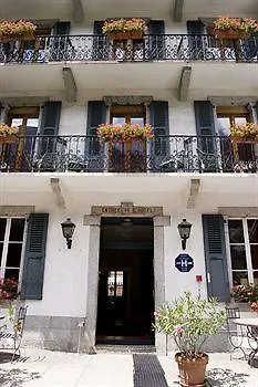 Langley Gustavia