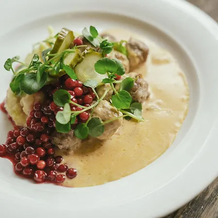 Langley Gustavia Chamonix