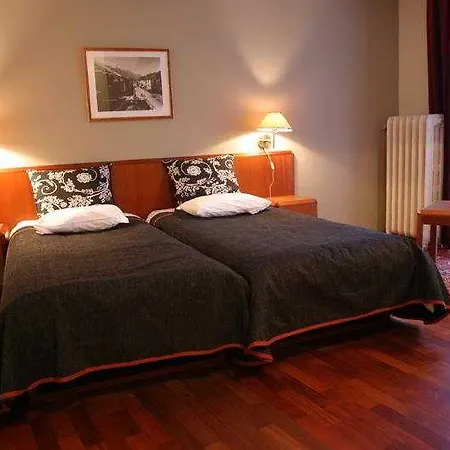 Langley Gustavia Chamonix