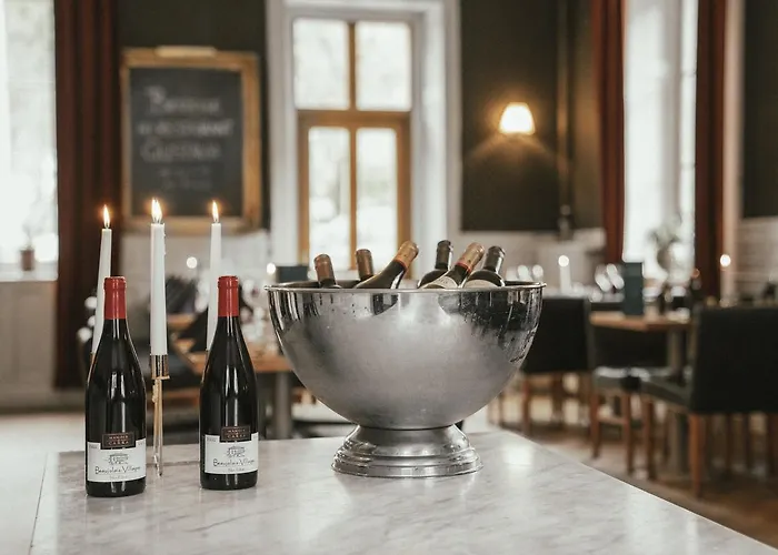 Langley Gustavia שאמוני